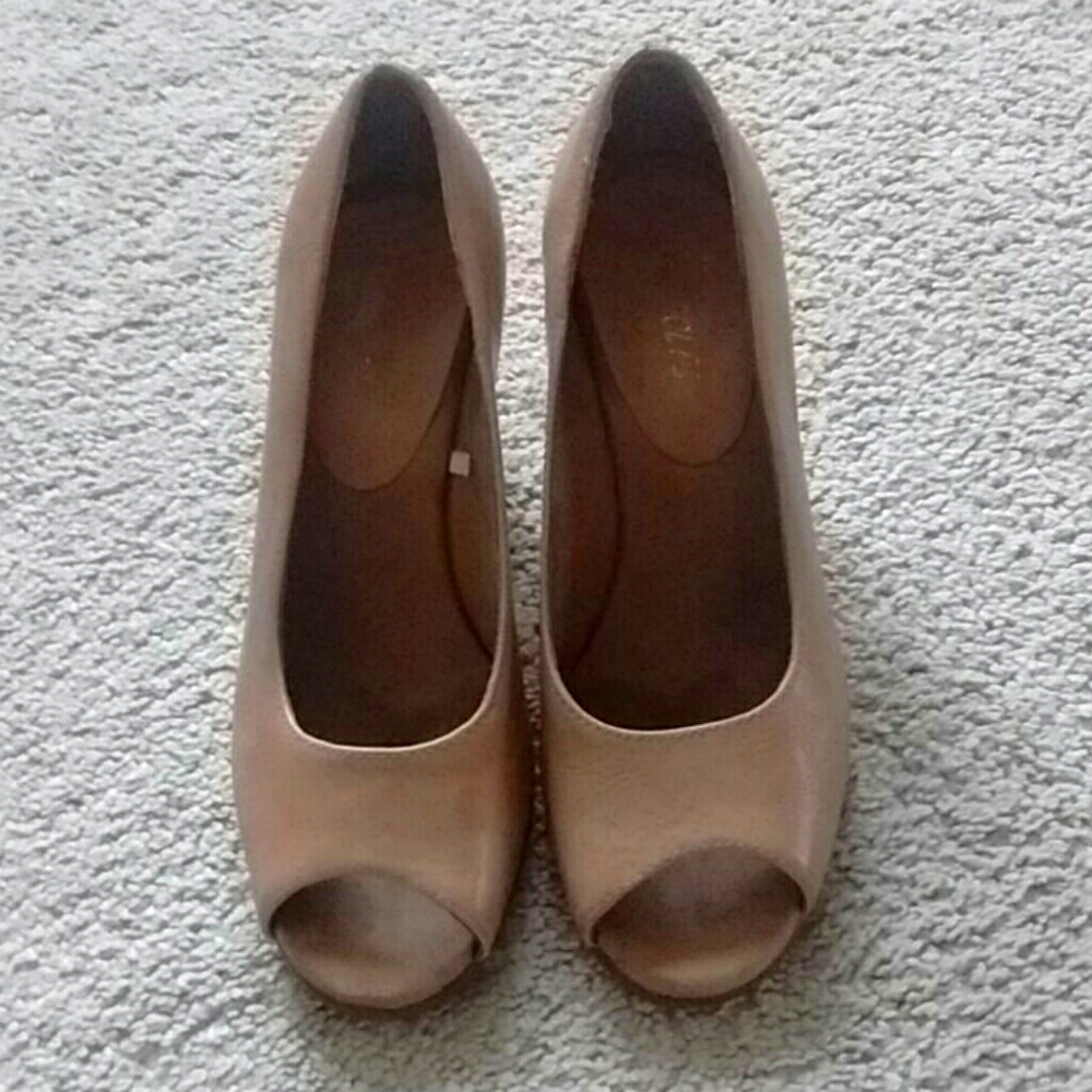 Aerosoles Open Toe Wedge